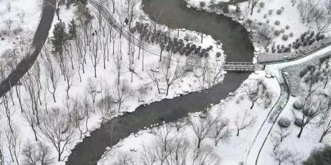 下大雪汽车在外面怎么办